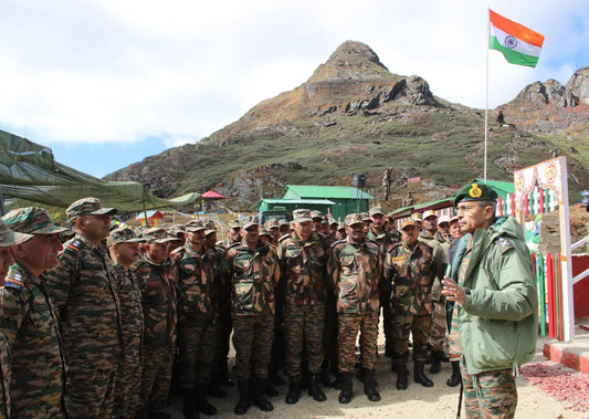 Lt Gen RC Tiwari Evaluates Security and Readiness at Gajraj Corps Forward Areas