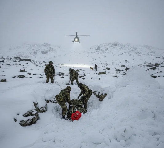 Paratrooper Found Dead in Kokernag Avalanche During Anti-Terror Operation; Second Soldier Still Missing