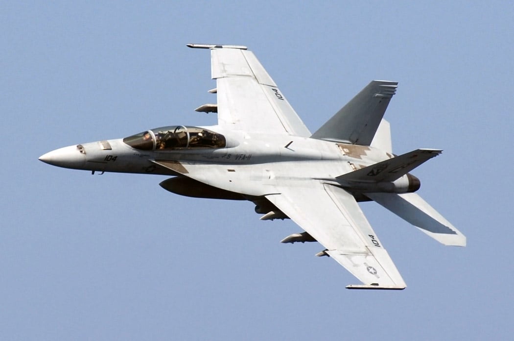 Navy F/A-18E Super Hornet Crashes in Atlantic; Pilot Safely Rescued