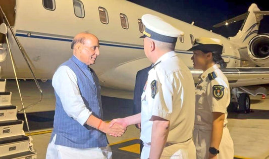 Indian Defence Minister Attends SCO Defence Summit in Qingdao