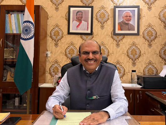 Raj Kumar Arora Takes Office as Financial Advisor to Defence Services