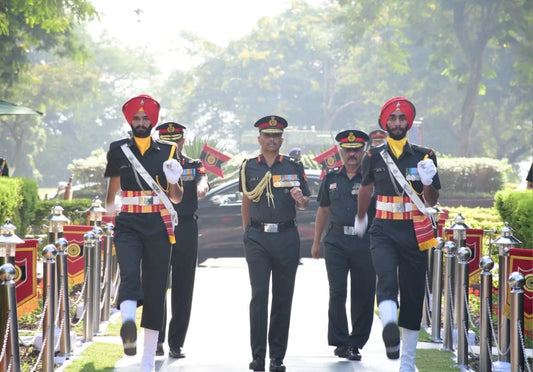 Lt Gen Manoj Kumar Katiyar Honors Fallen Infantrymen at Veer Smriti on Infantry Day