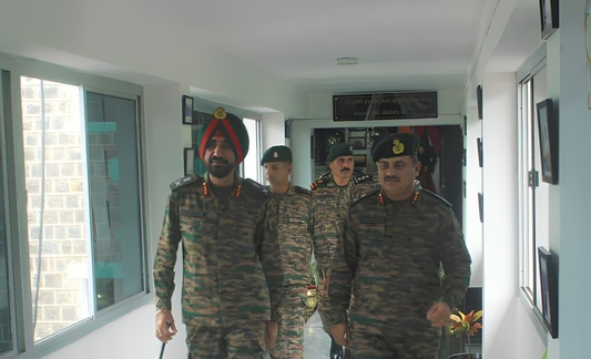 Lt Gen Prit Pal Singh Reviews Operational Readiness of Shahbaaz Division at Sagar Military Station