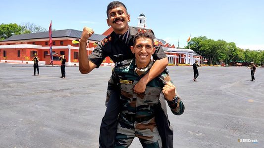 What are the Power and Duties of an Indian Army Lieutenant?