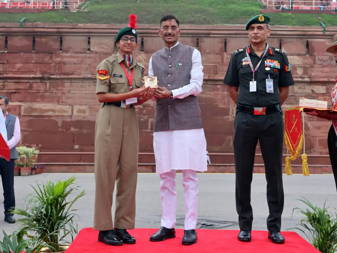Sanjay Seth Felicitates NCC Cadets, MY Bharat Volunteers Ahead of Independence Day 2026 at Red Fort
