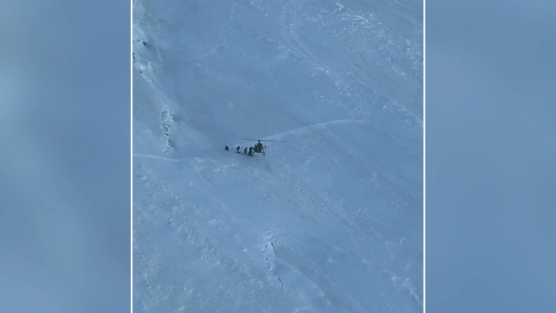 Indian Army Aviation Evacuates Casualty from 18,600-Foot Snowy Slope Near Nun Kun