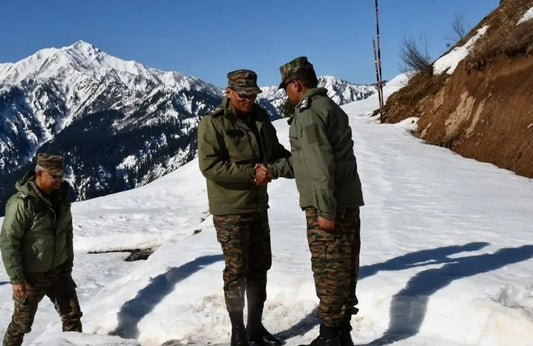 Lt Gen Pratik Sharma Assesses Anti-Infiltration Measures and Operational Readiness in North Kashmir