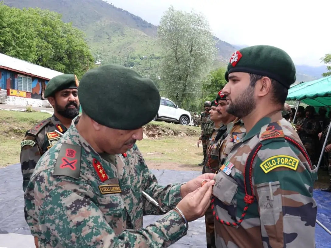 Lt Gen Vikas Lakhera Reviews Security Preparedness During Visit to Wular Battalion in Jammu and Kashmir