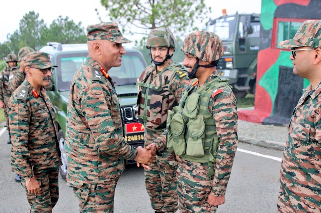 Northern Command Head Lt. Gen Sharma Assesses Operational Readiness at Bimber Gali on LoC