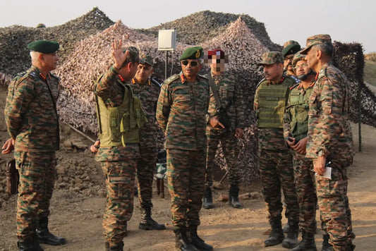 Lt Gen Manoj Kumar Katiyar Assesses Operational Readiness of Troops in Jammu's Forward Regions