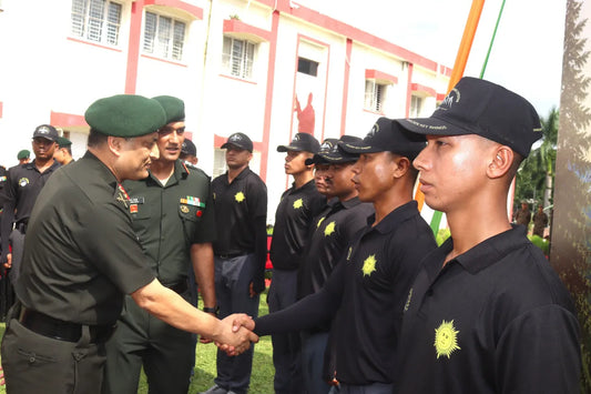 Major General Amaresh Gunjan Flags Off 152-Km Dainkund Trek to Honour Veterans and Veer Naris
