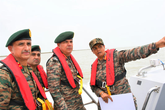 Lt. Gen. AVS Rathee Assesses Indian Army Preparedness in Kutch's Bald Eagle Brigade