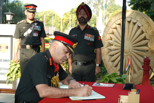 Lt Gen Puneet Ahuja Takes Command as Chief of Staff at Western Command HQ