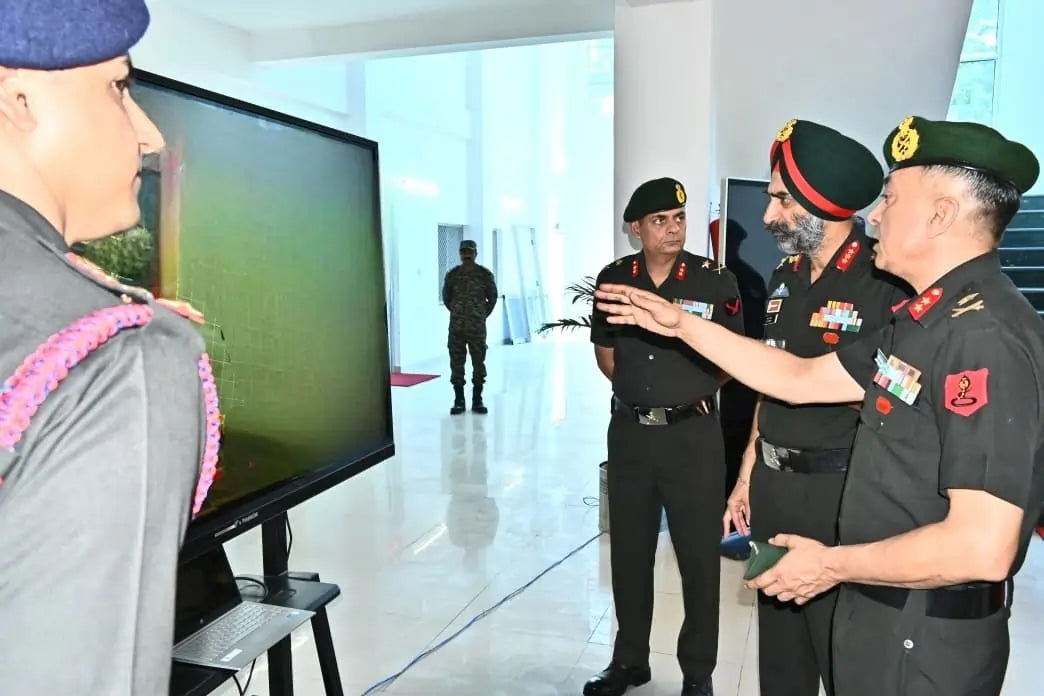 Lt Gen Harbinder Singh Vandra Evaluates Operational Preparedness and Veteran Support in Prayagraj