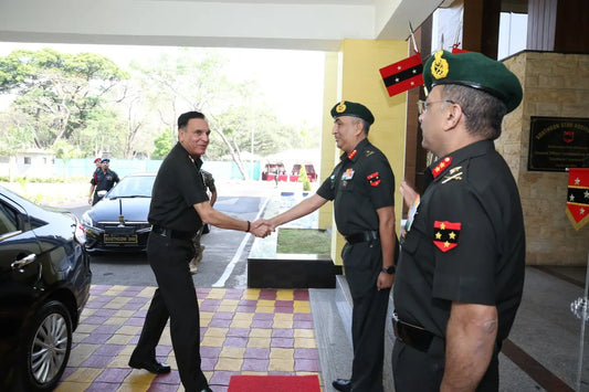 Lt Gen Dhiraj Seth Commends Southern Command Troops in Final Address Before Handover