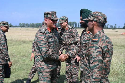 Lt Gen Pratik Sharma Reviews Counter-Terrorism Grid, Operational Preparedness in South Kashmir