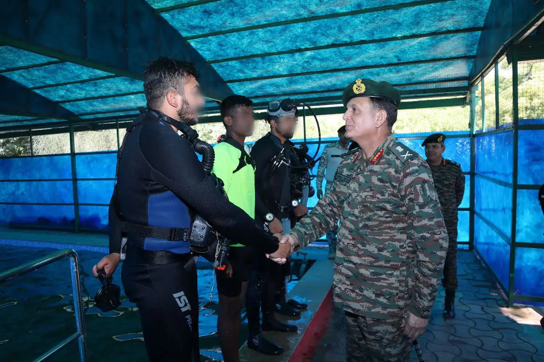 Lt Gen Dhiraj Seth Evaluates Operational Preparedness of 10 Para SF's Advanced Warfighting Capabilities