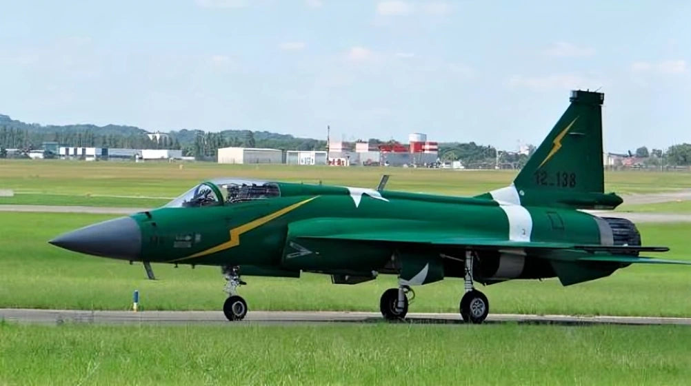 Pakistan Air Force Faces Modernisation Crunch as Old F-16s, Mirages Age Out