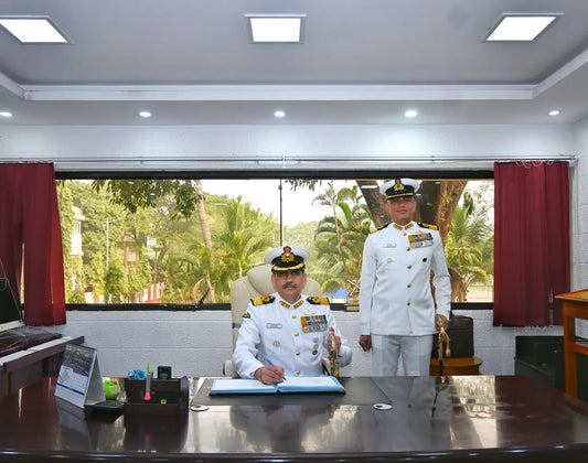 Commodore Kartik Murthy Assumes Command of Eastern Naval Command's INS Circars