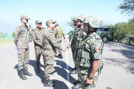 Lt Gen Mohit Seth Reviews LoC Operational Preparedness in Poonch, Krishna Ghati