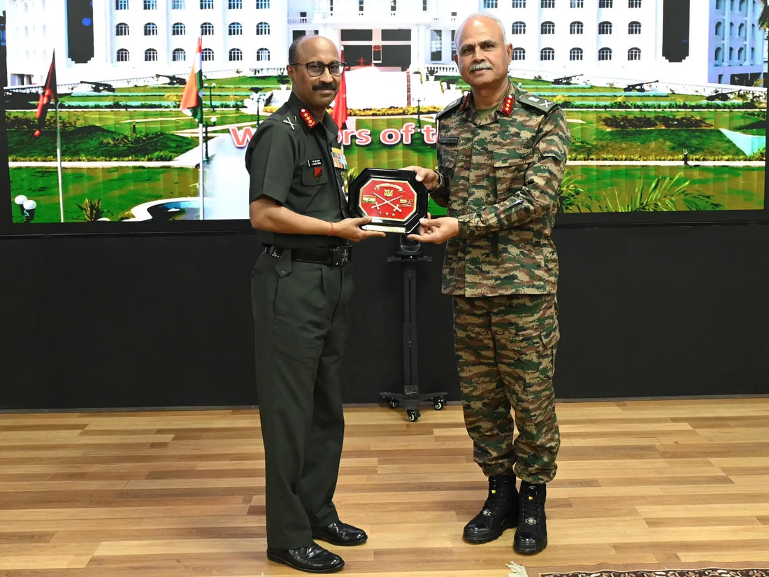 Lt Gen VMB Krishnan Meets Army War College Delegation at Vijay Durg in Kolkata