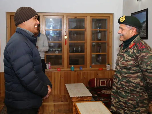 General Upendra Dwivedi Honors Kargil War Hero Colonel Sonam Wangchuk at Memorial Ceremony