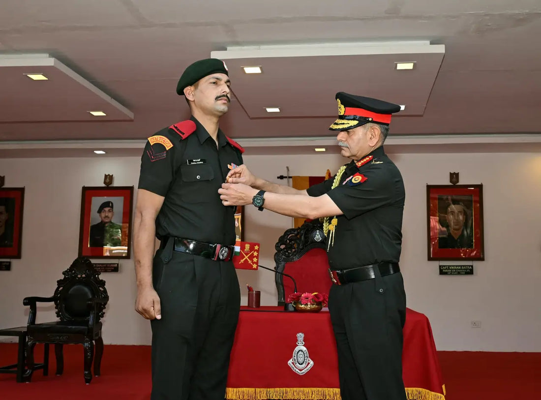 COAS General Dwivedi Reconnects with JAK Rifles at Regimental Centre, Motivates Troops