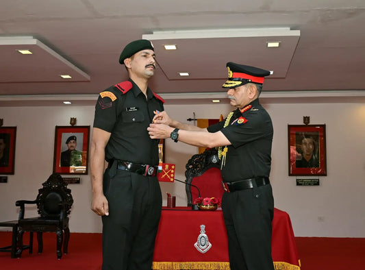 COAS General Dwivedi Reconnects with JAK Rifles at Regimental Centre, Motivates Troops