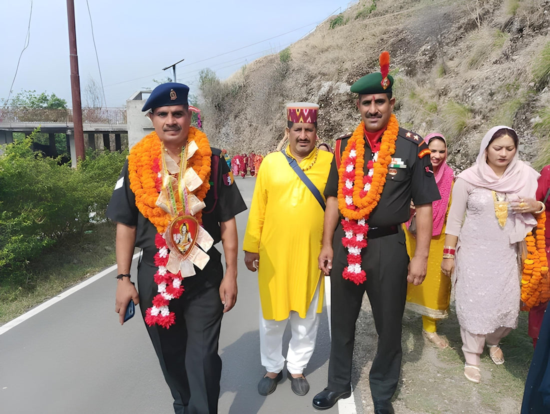 Two Brothers Retire from Indian Army on the Same Day After 30 Years