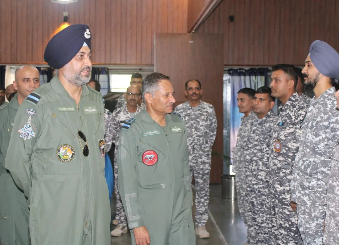 Air Marshal Awadhesh Kumar Bharti Reviews Operational Preparedness at Pune, Conducts Su-30MKI Sortie