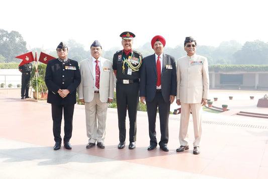 Lt Gen Rajiv Kumar Sahni Honors Fallen Heroes at EME Corps Day Wreath-Laying Ceremony
