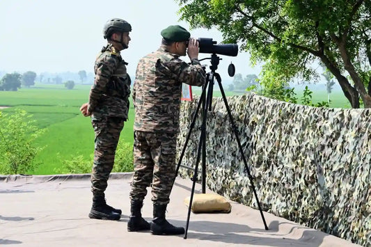 Lt Gen Pushpendra Singh Reviews Combat Readiness of Golden Arrow Division in Forward Areas