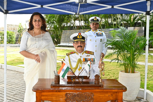 Vice Admiral Sanjay Vatsayan Assumes Leadership of Western Naval Command