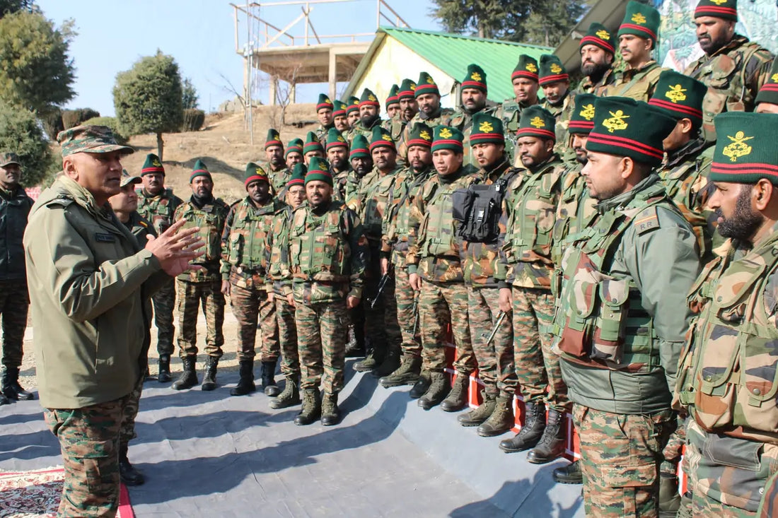 Lt Gen Pratik Sharma Assesses Readiness of Northern Command Frontline Units in North Kashmir