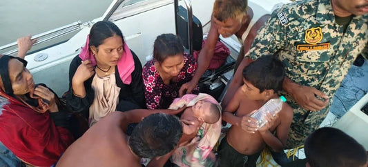 BSF Rescues 10 Bangladeshi Nationals, Including Infant, After Padma River Boat Capsizes