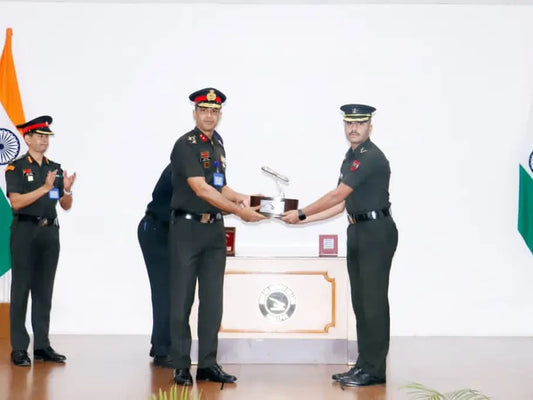 Lt Shradhey Thakur Honored as Best Student in Tri-Services Anti-RPAS Course at Army Air Defence College
