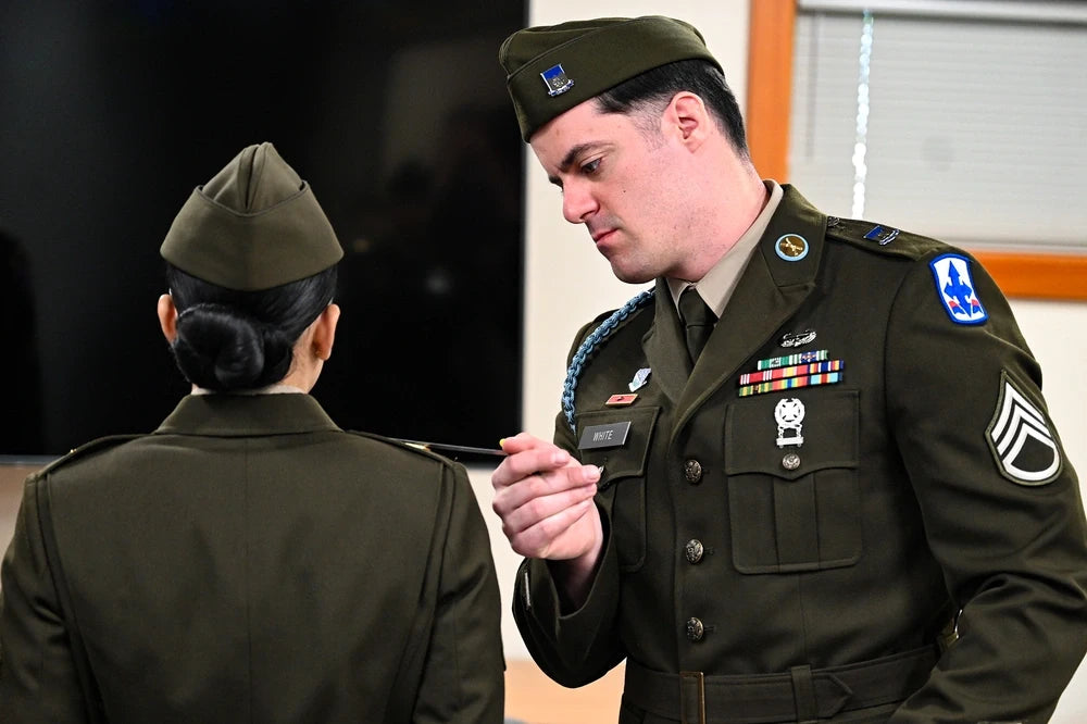 US Army Reviews Uniform Overhaul: Collar Rank, Baseball Caps and Black Berets Under Consideration