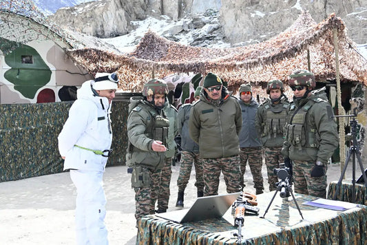 Lt Gen Hitesh Bhalla Evaluates Security and Readiness of Siachen Brigade